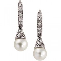 Pearl Diamond Earrings in 14k White Gold (0.1 Ct. tw.)