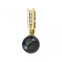 Black Pearl Diamond Pendant in 14k Yellow Gold 