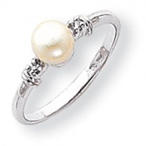 5mm Pearl Diamond ring