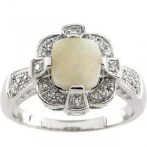 Opal Cabochon Diamond Ring in 14k White Gold (0.2 Ct. tw.) (0.2 Ct. tw.)