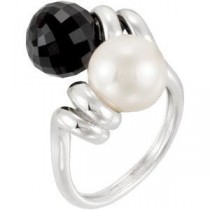 Cultured Pearl Black Agate Ring in Sterling Silver