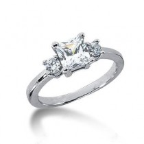 Princess Cut Three Stone Diamond Engagement Ring in 14K Yellow Gold