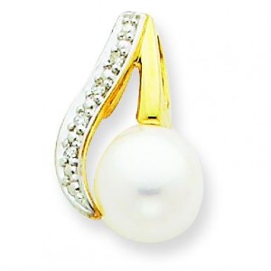 Diamond Pearl Pendant in 14k Yellow Gold 