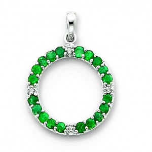 Emerald Diamond Circle Pendant in 14k White Gold