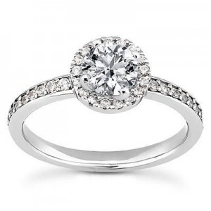 Diamond Round Engagement Ring in 14K Yellow Gold