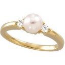 Akoya Pearl Diamond Ring in 14k Yellow Gold
